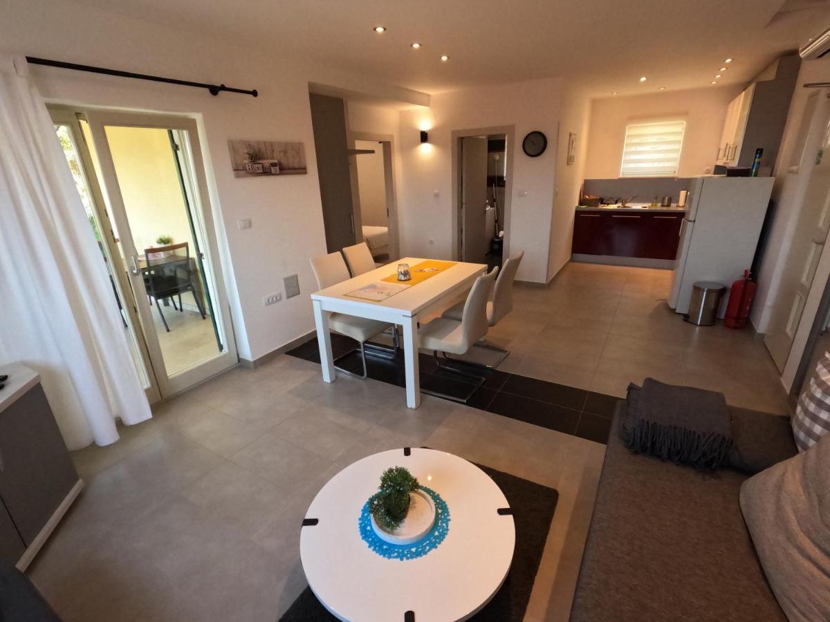 Gavza Dream View Apartment Cres Exterior photo